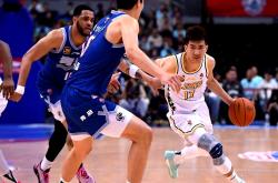 kaiyun·(中国)官方网站包含赛地聚焦——CBA常规赛今晚热度飙升；洛杉矶湖人临场应变；引发热议；阵容厚度经受考验的词条